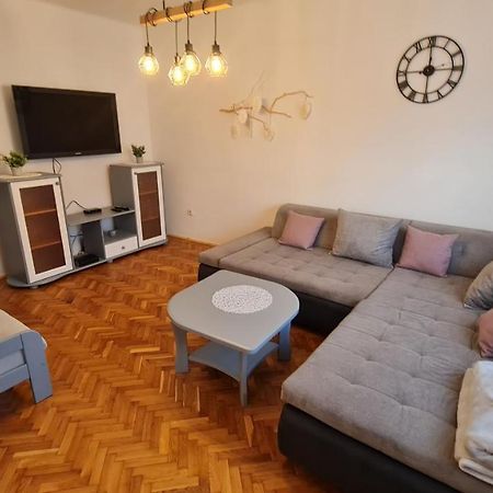 Ri-Jo Apartman 莫哈奇 外观 照片